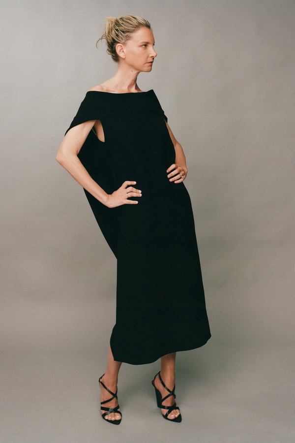 נשיות עוצמתית, פרשנות עכשווית – ההפקה החדשה של שני פרידן לפקטורי 54 | jour-magazine.co.il