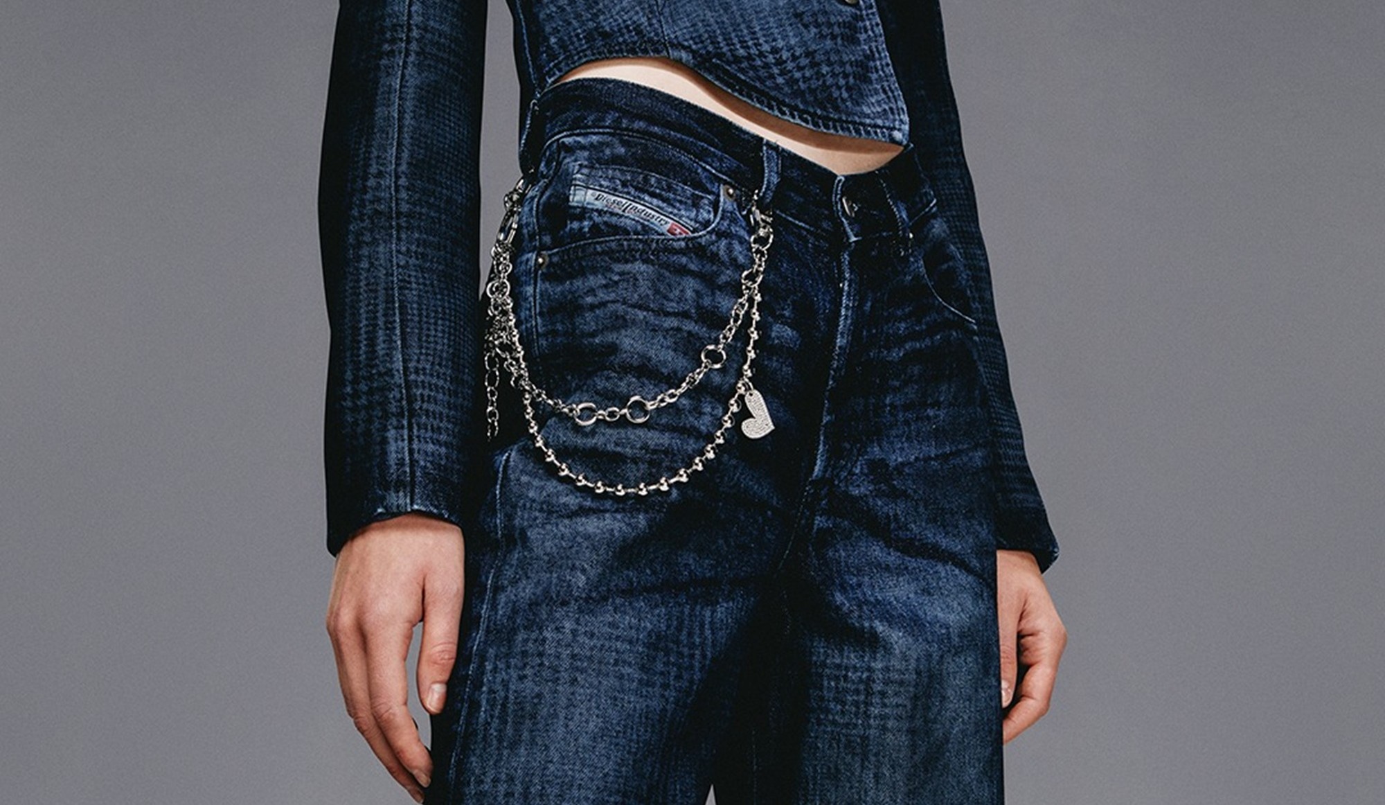 הדנים חוזר למרכז: קולקציית אביב 2026 של DIESEL | jour-magazine.co.il