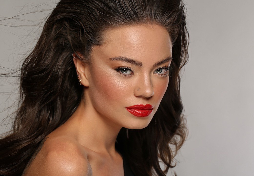 אדום, אבל מדויק: המדריך לשפתיים שאי אפשר להתעלם מהן בוולנטיין | jour-magazine.co.il