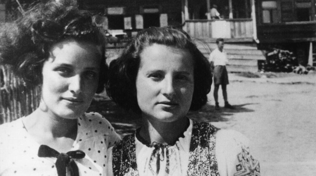 המרד האדום: כשהטיפוח הפך לכלי של התנגדות | jour-magazine.co.il