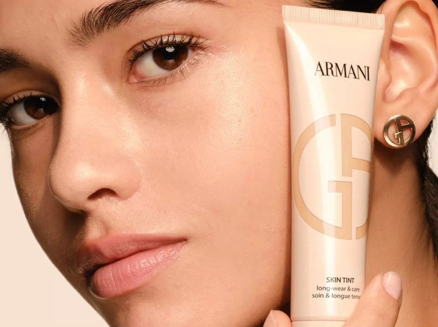 ה-Skin Tint החדש של ארמני עושה לנו שעת זהב בבקבוק | jour-magazine.co.il